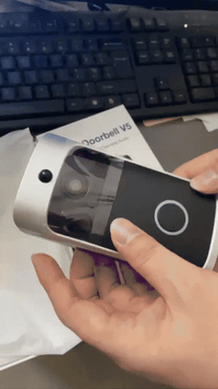 جرس باب ذكي مزود بكاميرا فيديو بتقنية الواي فاي